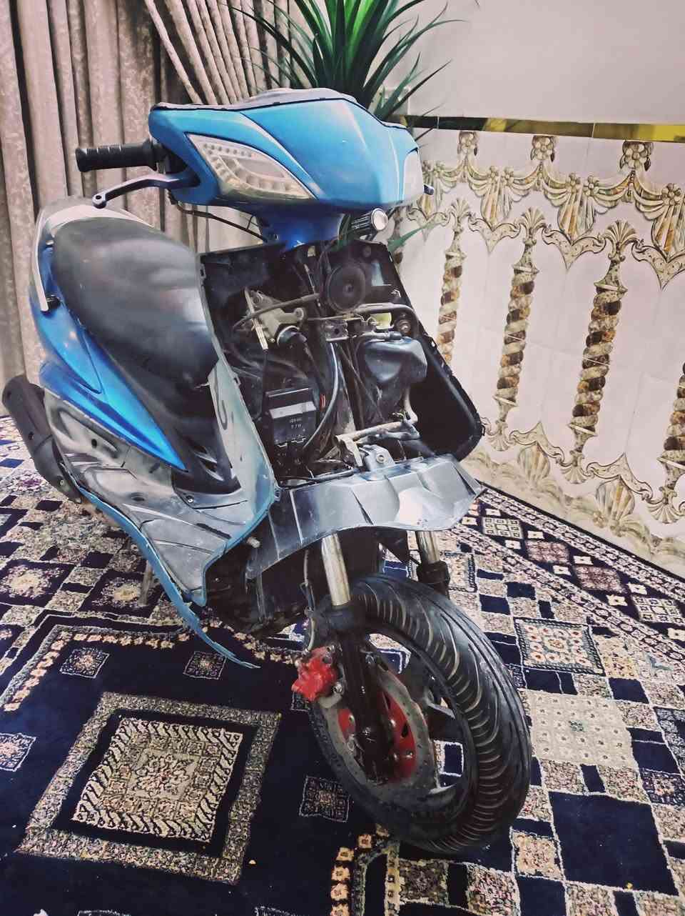 سلام عليكم سكنس فحل الدراجه مكفوله من المكينه والكهربائيات وشلعه ومعدل ✅ والبجم مالهة موجود نقصه فقط قبق هندر مكاني بغداد البلديات السعر 450الف رقمي. *********** فقط واتس
