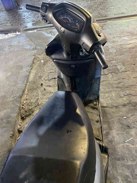 سلام عليكم سبيسي ياباني مفتوح. مره وحده. صار سبوع. من كملت. مكينته كابرتر اصلي. دراجه  كل. نقص. مابيه. كوت واسط. سوك. درجات ***********اكثر شي وتساب متوجد سعر 550بيه مجال
