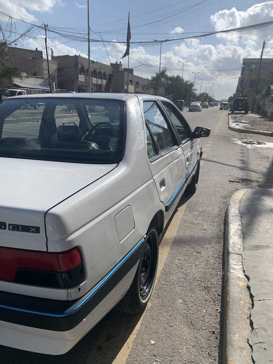 السلام عليكم بيجو جل اكس 2009 للبيع
رقم بغداد انكليزي سنوية لل 26 كير محرك مكفول تبريد

نقص كمبريسر مدوشمه كاعيه وكشنات كهربائيات شغاله

تخم تاير جديد صدر امام خلفي جديد السعر 34 وبيهه مجال

بسيط مكان بغداد متواجد نت للاتصال ***********
