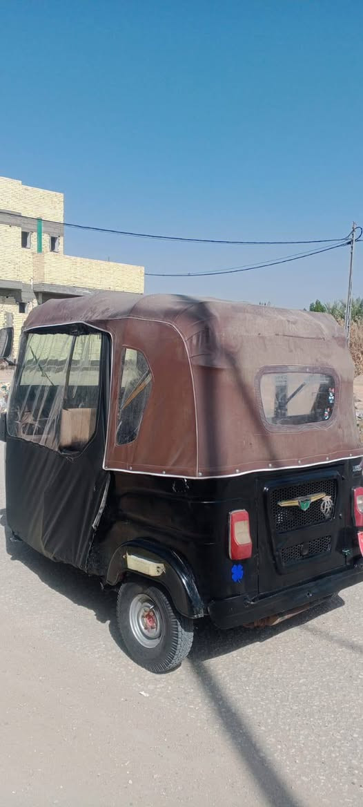 السلام عليكم شباب تكتك للبيع موديل 17 محرك 21 البدي 21 اوراق اصولي ***********
