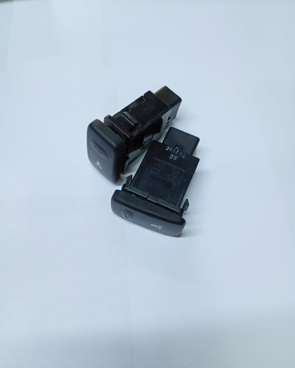 يوجد جميع أنواع ألادوات ألاحتياطيه كنتر هونداي HD65 جديد +مستعمل للاستفار الاتصال على الارقام ألتاليه/*********** ألعنوان بغداد الشيخ عمر محل داود ألسمكري  حمودي ألكوري
