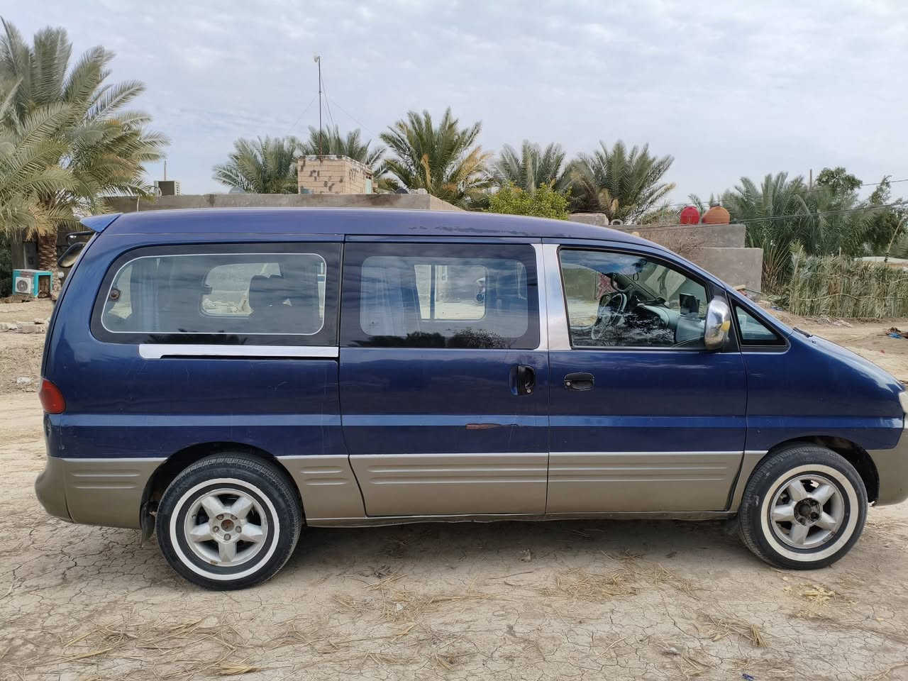 السلام عليكم 
ستاركس  2004 مسكر   كفاله عامه لاصبع ولا تبديل تدفئه تبريد كهربائيات  تخم تاير كير مكينه خير من الله ما عايزه شي رقم بغداد خصوصي  هزه جديده 2026   بيع او مراوس بسياره 7راكب  السعر  95  المكان الديوانية غماس ***********
