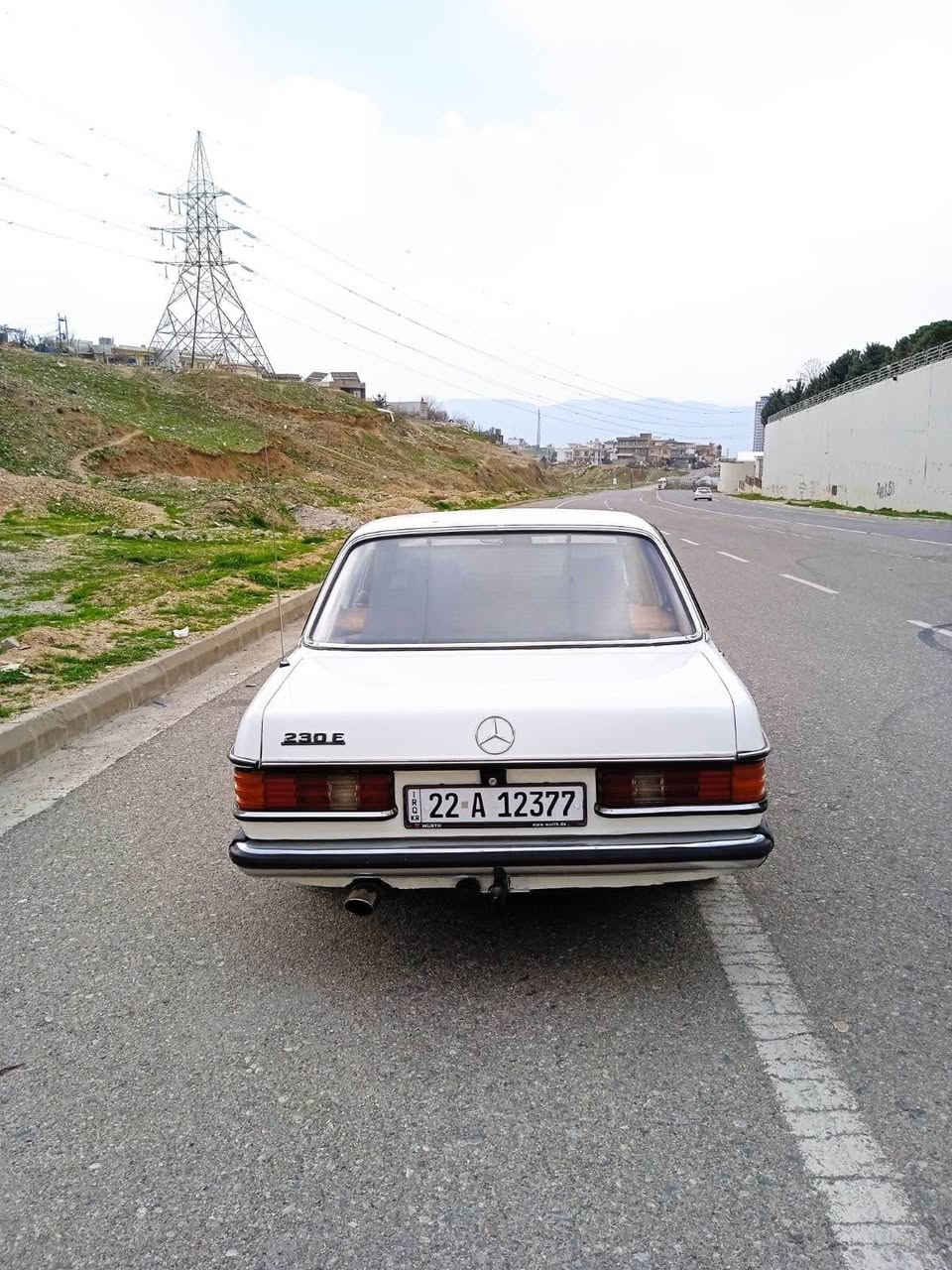 مارسيدس مؤديل 1984  V6

مه كينه  ارنب 2.5  كير اتوماتيك
 ناوزه  زور جوان ماوه 
به شةرتى تبريد + سارد وكرمي 
   سه نه وى تا  2031 تازه 
 ته حويل وه كالات شه رت 
ده عمى نيه سه ياره كه زؤر تازه يه نووقسانى تيا نيه له
53 $ومجالي تيايه
 
شون سليماني 
ره قه م مبايل ***********

مرسيدس موديل ١٩٨٤ كير اتوماتيك محرك 2.5 أرنب 
بشرط كير ومحرك   
داخل اصفر
تبريد و تدفئه بشرط
رقم و السنويه جديد حتى 2031
شرط تحويل وكاله
سعر 53 $ مجال قليل
رقم موبايل. ***********  سليمانيه السليمانية, العراق
