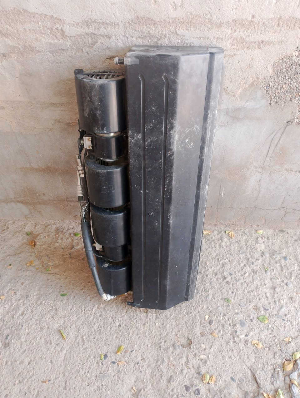سبلت للبيع قيم واخذ مكان بغداد المعامل
***********
