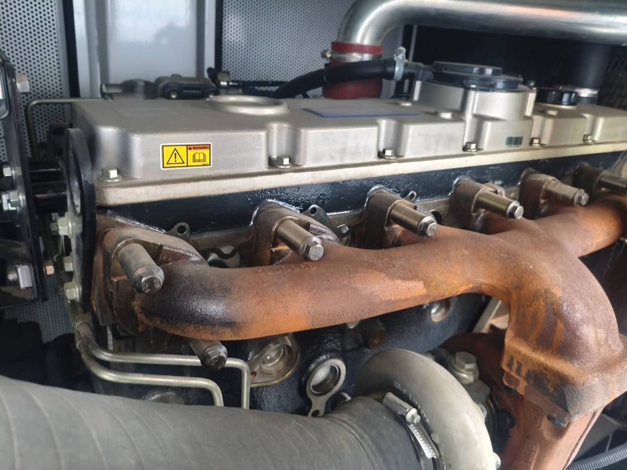 السلام عليكم ورحمه الله
للبيع
مولدة بيركنز إنكليزي 
6سلندر.  165كيفي
بوضع الزيرو عدد ساعات التشغيل 400ساعة فقط
موديل حديث 2024
توليد لوري سومير الحديث 
للمزيد من التفاصيل لاتصال أو المراسلة 
***********
ابو شهم الزبيدي 
بغداد عوريج
