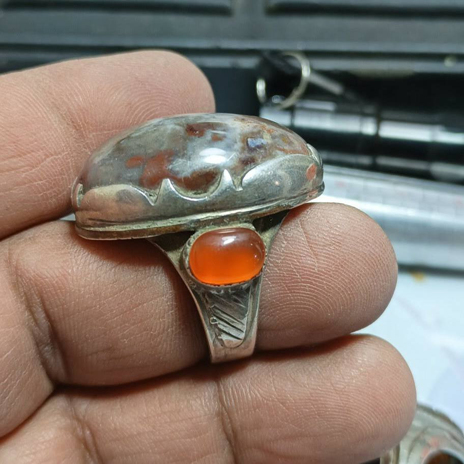 تحف من القنداش اليماني المصور والجميل صياغه يدويه ثقيله تطعيم يماني زعفران قياس الخاتم 27 خدمه توصيل لجميع المحافظات العراق سرمد ابومنتظر ناصريه ***********//*********** @إشارة
