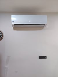 تنصيب جميع اجهزه التبريد  اللهم صلي على محمد وآل محمد  خدمات المهندس ن...