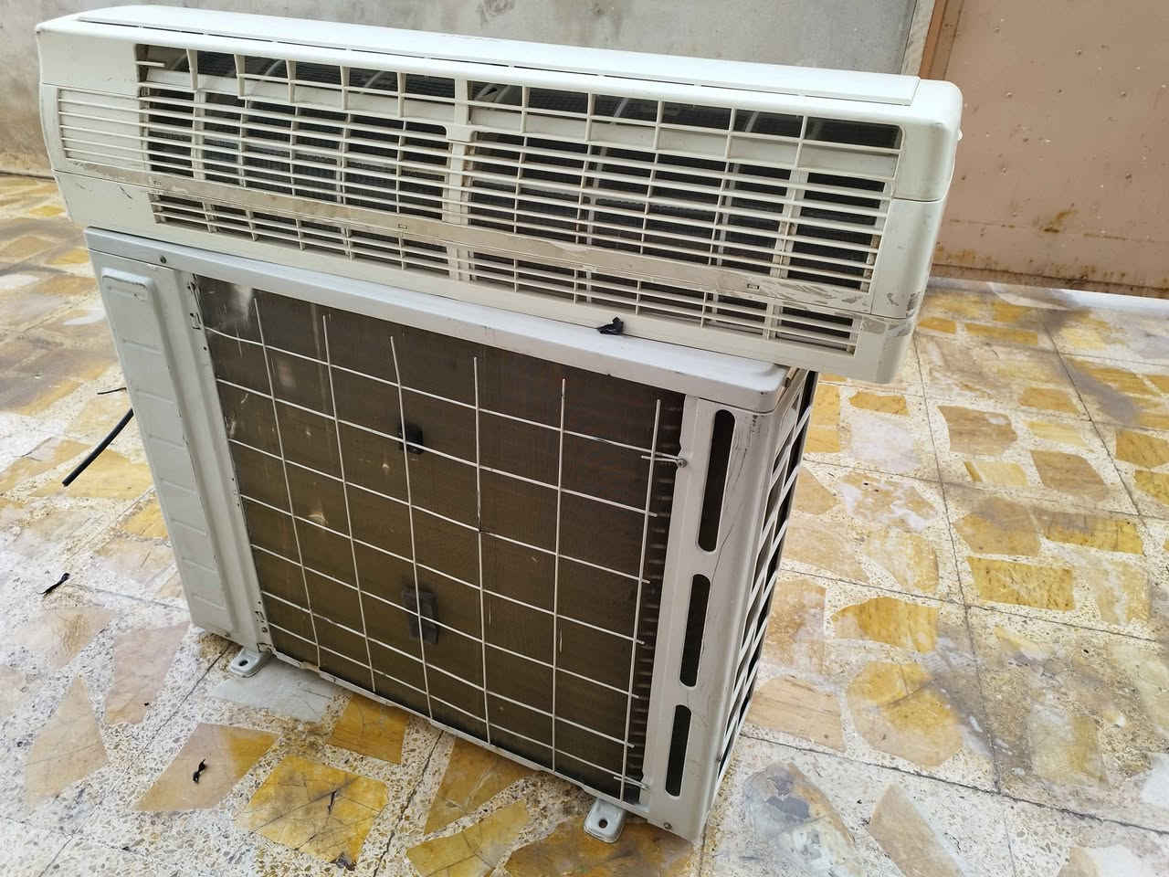 سبلت هوكيا طنين نضيف جدان مع ضمان شهر موصل, نينوى


**إذا كنت صاحب هذا الإعلان وتريد حذفه لأي سبب، رجاءا أرسل رسالة إلى الدعم الفني**