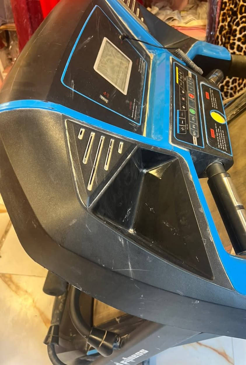 جهاز جري اوربي 
يحمل وزن ١٥٠ كم
اخو جديد 
٥٠٠


**إذا كنت صاحب هذا الإعلان وتريد حذفه لأي سبب، رجاءا أرسل رسالة إلى الدعم الفني**