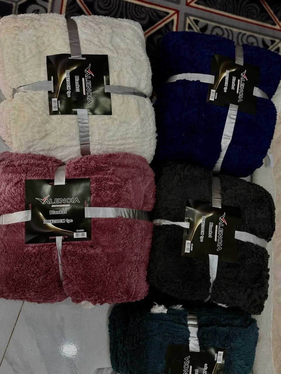 عروض شهر رمضان لاتفوتوها 
🔥عروض "مجمع مصطفى صلال" ما تخلص! 🔥
الغطوة البوهيمي اللي الكل يسأل عنها، الآن بخصم خاص جداً:
💰 من 12,000 ⬅️ صار بـ 8,000 دينار بس!
ملمس ناعم جداً وشكل بوهيمي أنيق يضيف لمسة جمالية لغرفتكم. 🏠✨
تفضلوا بزيارتنا وشوفوا الألوان على الطبيعة.
📍الموقع بابل-الحصوه-السوق الكبير -خلف جامع اسامه بن زيد 
او راسلونا على الوتساب ***********
