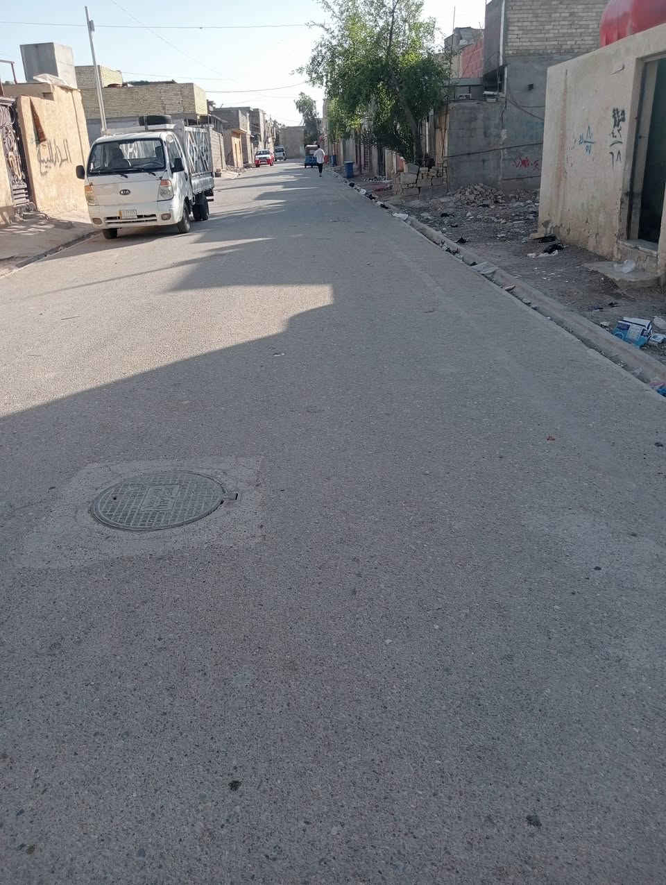 قطعه للبيع المساحه 200 متر  مصبوبه صب رباط ومدفونه كما موضح بالفيديو منطقة الحميديه كل الخدمات متوفره الاتصال ***********
