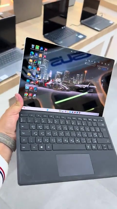 ⁨	Microsoft Surface Pro 4 💻 المعالج / core i7 6th  الرام / 8 GB  الهارد / 256 ssd m.2 Nvme  شاشة 2 k لمس تنفصل  كيبورد عربي انكليزي ضوئي  سوبر سلم نحيف جدا  بسعر / 350,000 التوصيل مجانا لكل العراق 🚚🆓 عند الطلب يمكن طلب تنزيل اي برامج تحتاجها بشكل مجاني  الضمان شهرين صيانة او استبدال في حال وجود اي خلل مصنعي بالجهاز  للاستفسار اكثر ***********  بغداد حي الجامعة شارع المصرف 📍⁩
