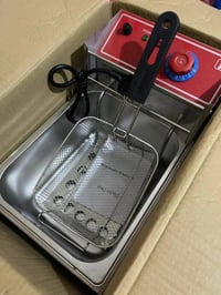 قلايه كهرباء • ٦ لتر • جديدة