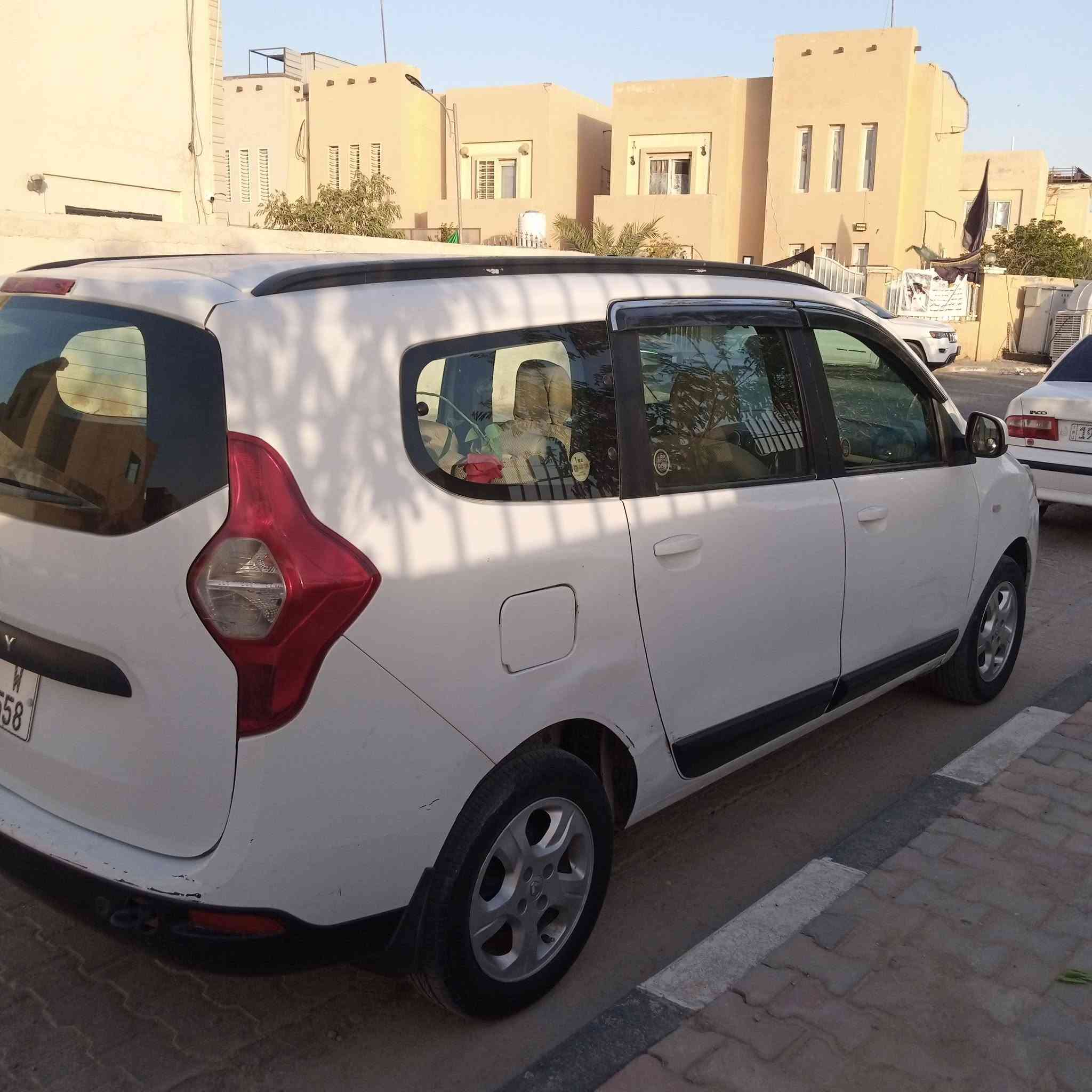 رينو لودجي
موديل 2014
بسمي تحويل ثاني يوم
رقم انكليزي 
 مكفوله عده طخات فقط بل الجاملق الخلفي 
محرك بلادي تبريد شغال ثلج 
العنوان نجف الاشرف 
تليفون***********
السعر 70
وبيه مجال قليل
