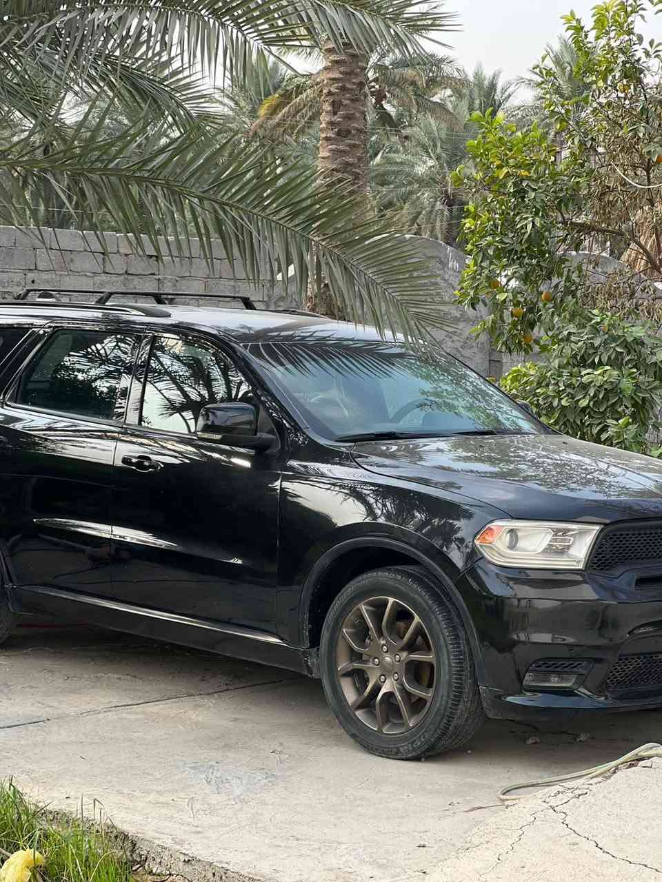 السلام عليكم 
(للبيع او المراوس )دوج دورنگو 2017 GT مسجله ٢٠١٩ 
محرك (3600) ٦ سلندر 
رقم بغداد 
المواصفات 
بصمه
تشغيل عن بعد
تحكم ستيرن جهتين 
كشنات جلد
شفتات 
شاشه 
كامره دواره 
جنطه شفط كشنات ملكي منفصل 
ماشيه ١١٠ الف 
حادث السياره جاملغ خلفي الايمن و بنيد 
بدون ايرباك فقط ايرباك الكشن الخلفي 
السياره مابيها اي نقص 
مكان السياره بغداد السعر190 وبيها مجال 
‏***********
