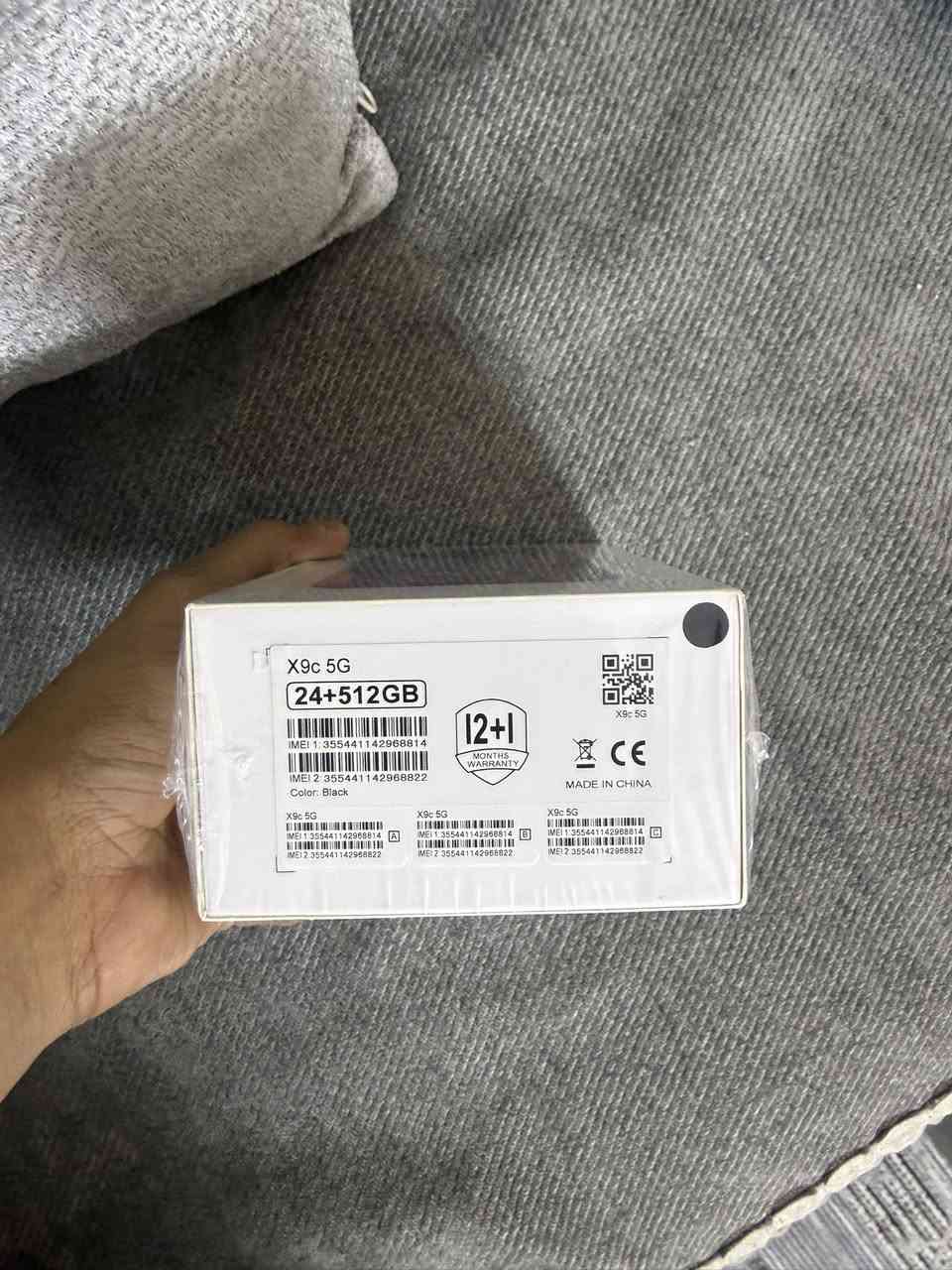 السلام عليكم هونر للبيع ذاكرا ٥١٢ عشوئيه ٢٤سي ٩. سعره كلش مناسب رقم الهاتف ***********
