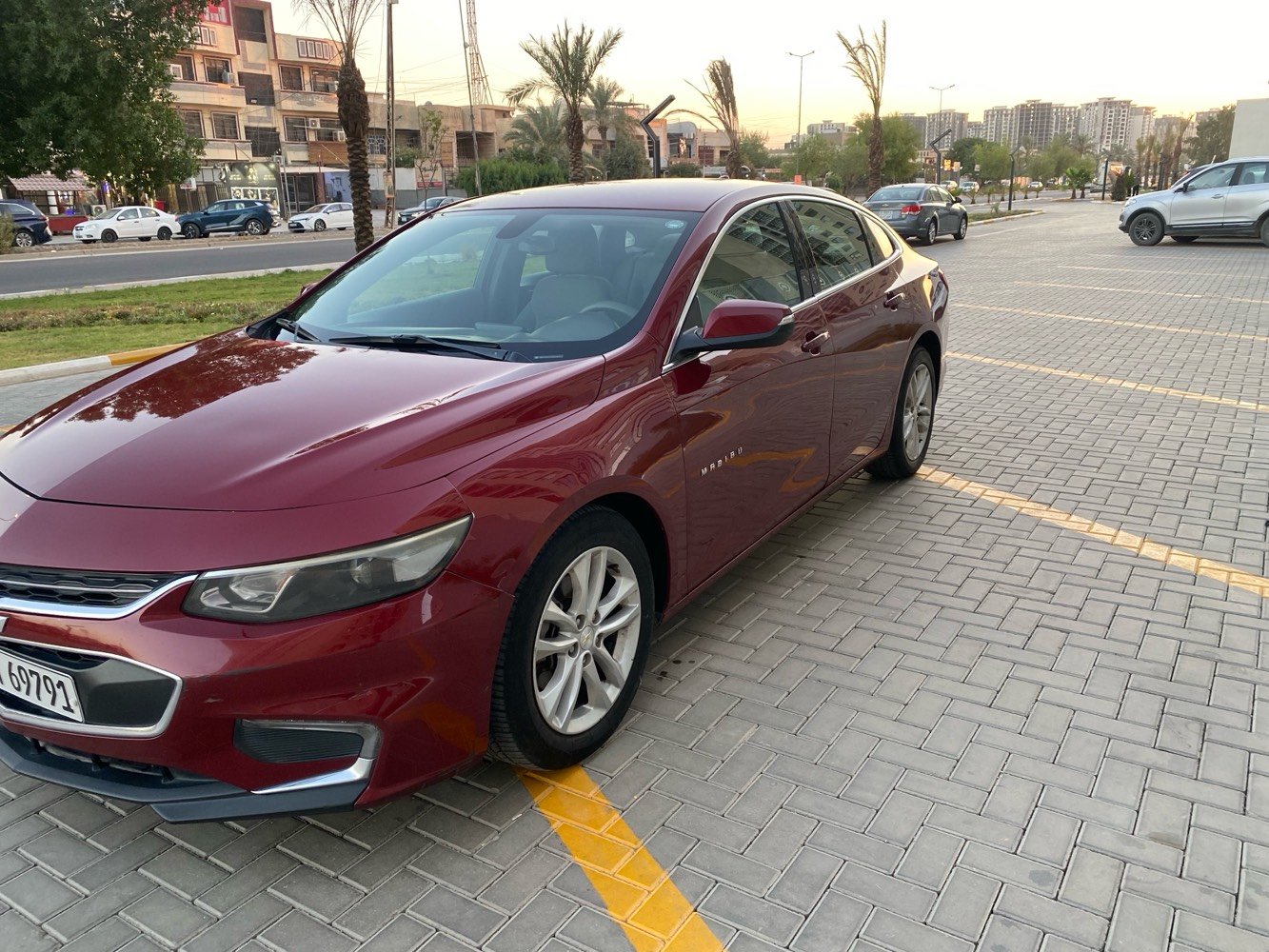 ماليبو LT  2018  خليجي مكفول
محرك 2500 (4 سلندر) تنفس طبيعي
كير ATF المرغوب 8 نمر 
6 بصمات (تشغيل/ باب / جنطة)
سايد بريك بصمة
تحكمات ستيرن
نظام ABS
مانع انزلاق
شاشة اعطال
تبريد قطعتين امامي خلفي 
حساسات خلفية 
كار بلي
منفذ USP
السيارة مكفولة (كير / محرك / شاصي / لغد / حالوب / صبغ / راديترات)
ماشية 128 الف ميل
السيارة بيها بارد بالباب مال السايق موضح بالصور ورصعات خفيفة 
السعر : 116 وبيها مجال 
مكان السيارة بغداد حي العامل
للأستفسار ***********