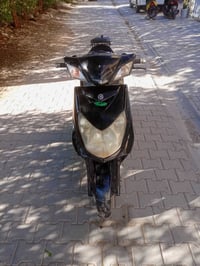 دراجة سكنس • كابريتر • أوراق كاملة