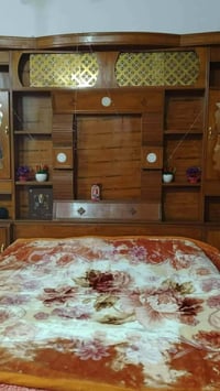 غرفه • نضيفه • للبيع