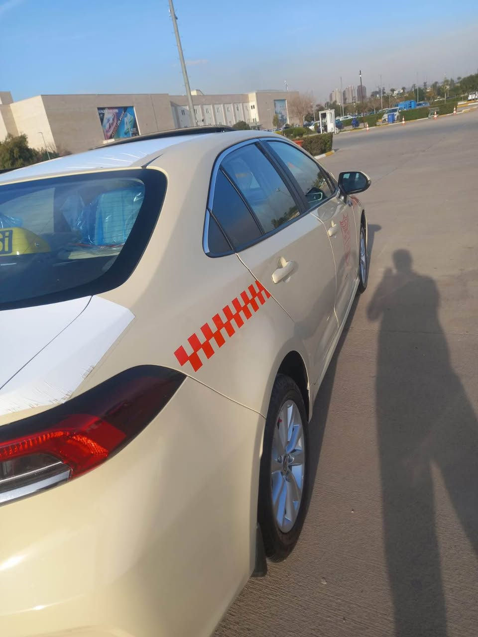 كرولا  
موديل ٢٠٢٤
شريكه جيهان
ده بارچه له سةر ساغي
هه موو شتيكي بيلاد 
زور جوان و خاوينه
٣٦٠٠٠KM
قەپات مواسەفات
0751 757 61 20
تێبینی : سەیارەکە هی من نیە نامە بۆ من مەنێرن أربيل, العراق
