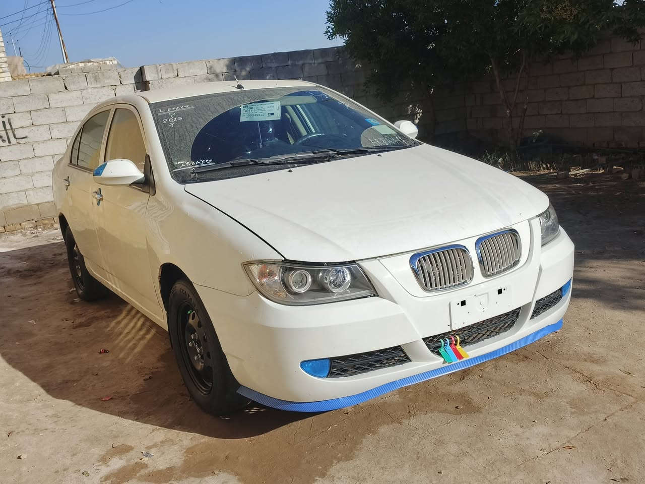 السلام عليكم ورحمة ليفان موديل 12 للبيع الاستفسار ع الرقم *********** مكانه ديوانيه الحمزه الشرقي ع
