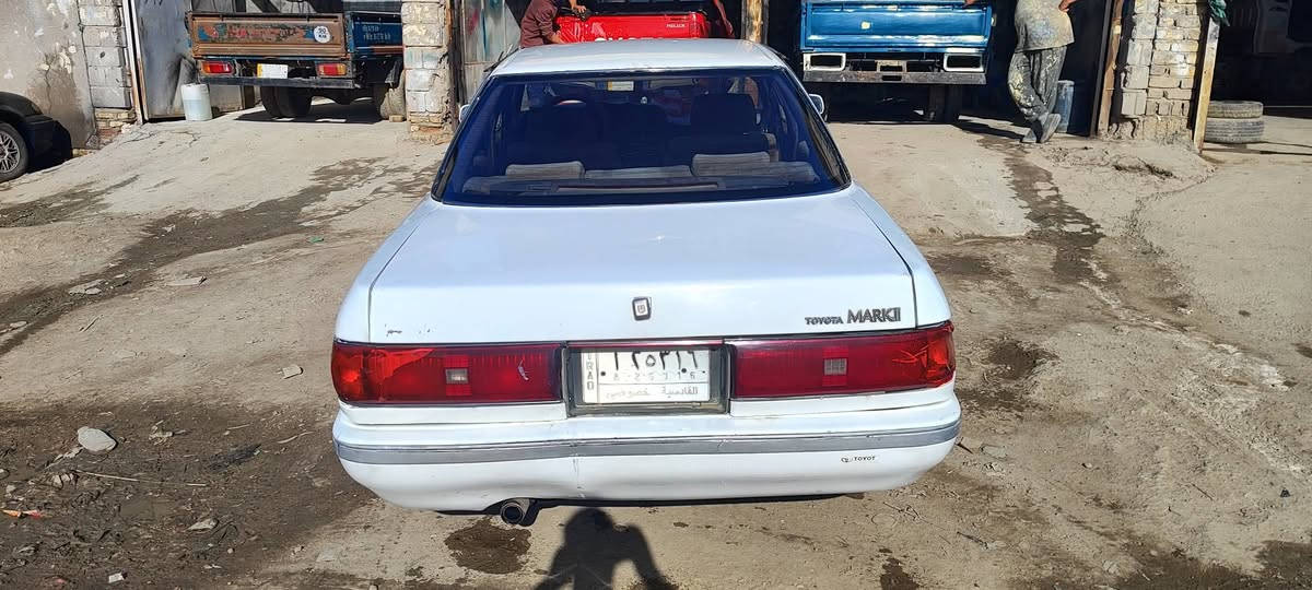 السلام عليكم مارك للبيع رقم قادسيه موديل 92 مكفولة مكينه وكير وحداديه وتخم تاير كهربائيات شغاله  مكفولة من الضربه مصبوغة تلكيطات دواخل جديده السياره احلى من الصوره العنوان بابل القاسم مامتواجد عل فيس السعر.. 38.. رقم الموبايل ***********
