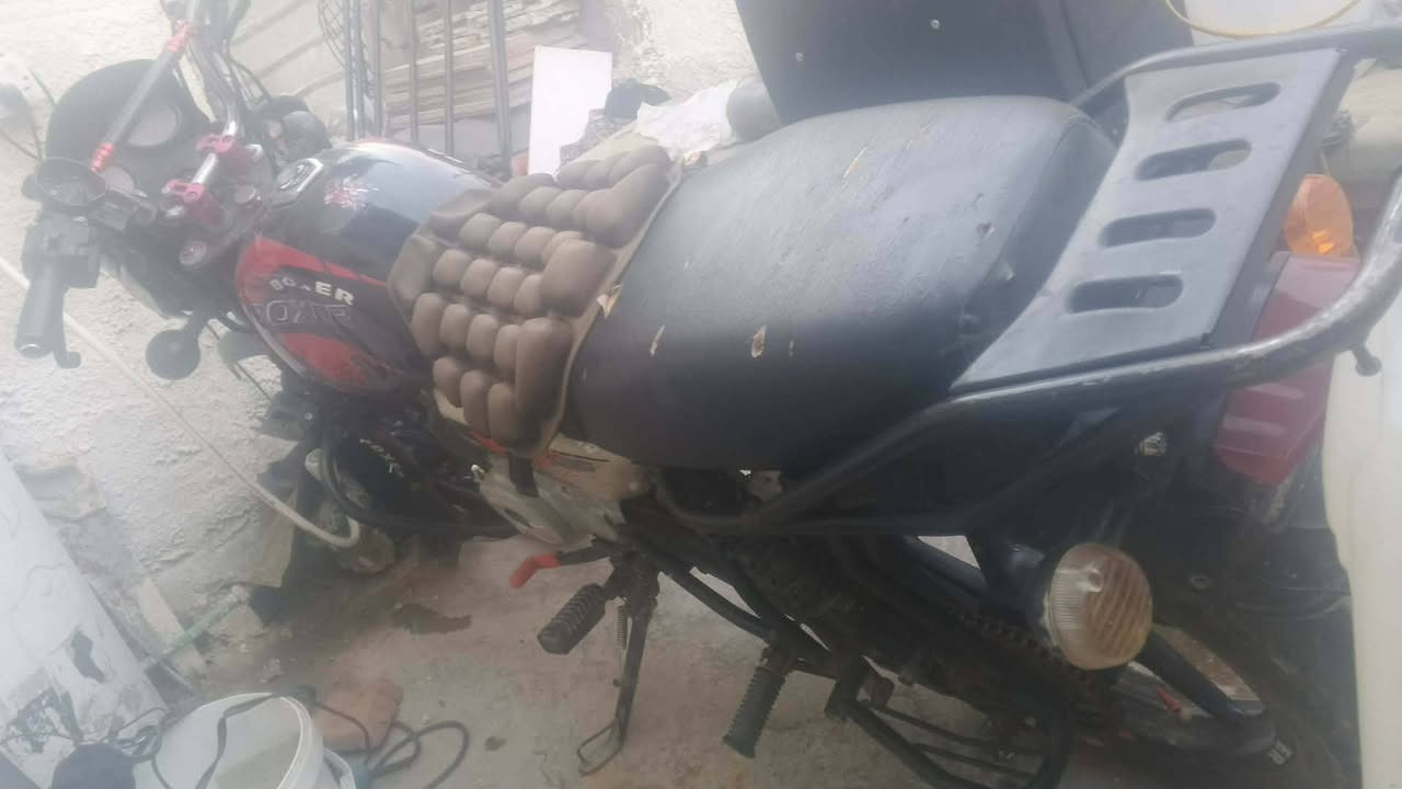 دراجه بوكسر مديل 20مكينه تبخير قليل ما مئثر عليهه رايدهه مرواس بستوته نضيفه مكاني حسينه الراجديه رقم اتصال واتساب ***********
