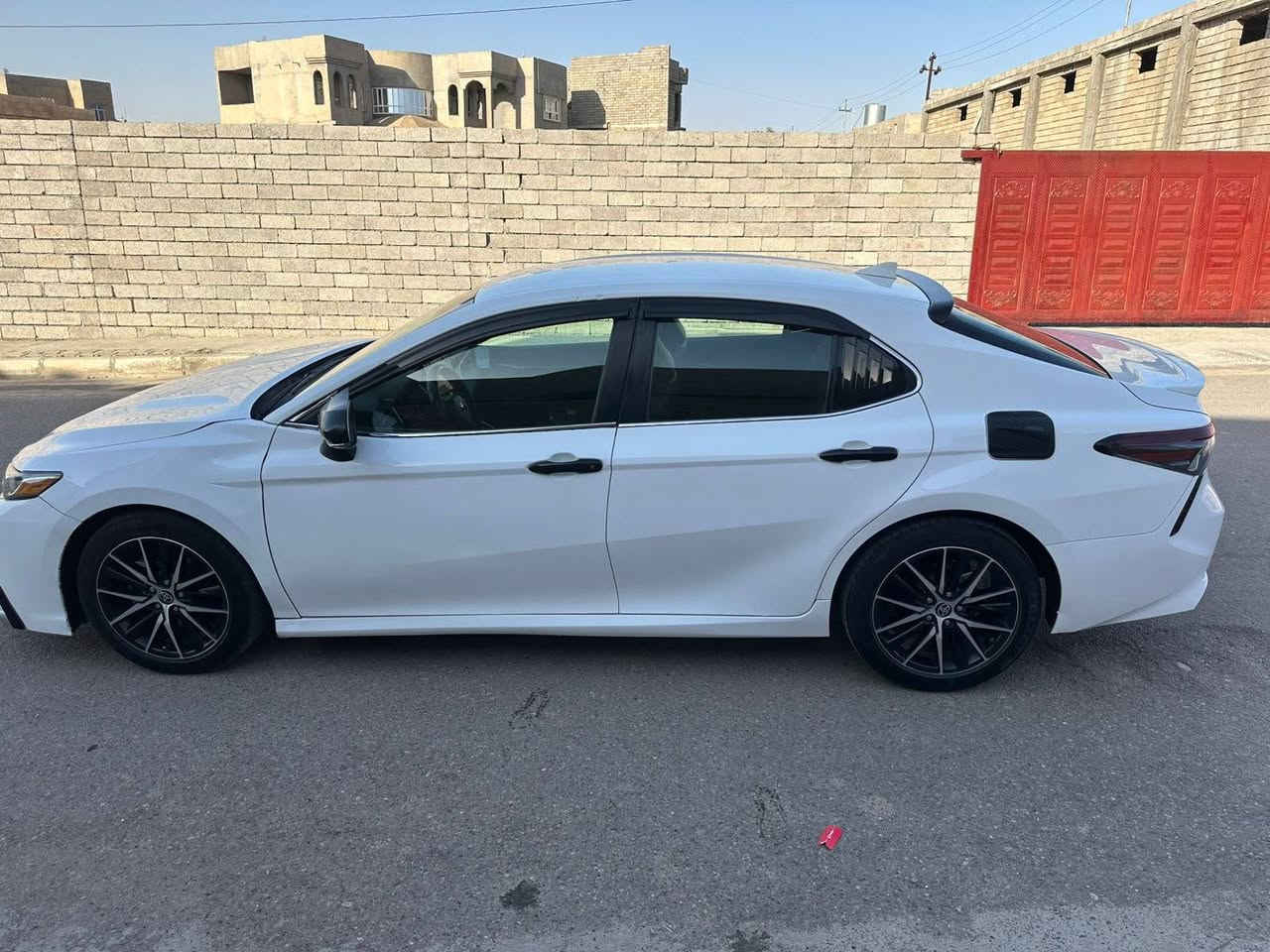 السلام عليكم
كامري 2024 SE بلاص لون ابيض 

سياره بيه صبغ 4 قطع والباقي مكفول

رقم كركوك معوقين شرط الوكاله 

محرك گير صدر تخم تاير تبريد تدفئه سياره جاهزه 

3 انضمه قياده بصمه كشن جلد كهرب شفتات شاشه كامره تحكم استيرن ترحيب اناره LED ويل كب 

محرك 4/2500 

ابيع نقد ويرهم مقدمه زينه والباقي مده او قسط مع الكفيل الضامن 

اخوان مكلف بلنشر السياره مو ليه الشراي يتصل بصاحبه ويتدلل العنوان الشركاط 
***********
