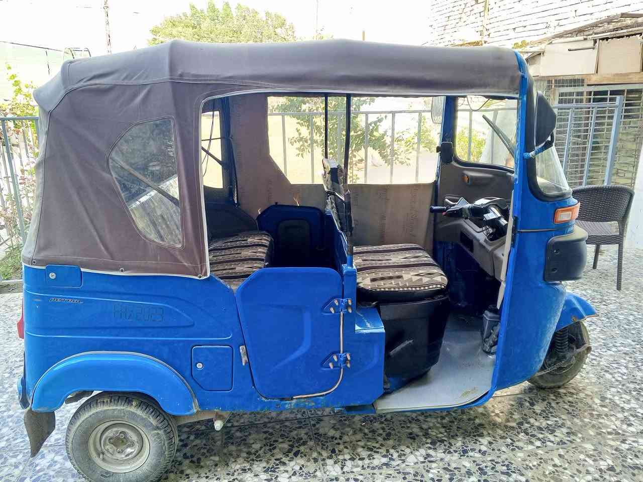 تكتك للبيع موديل 21 رقم انكليزي
العنوان بغداد الدورة ابو دشير اي استفسار الاتصال ع رقم 
***********
