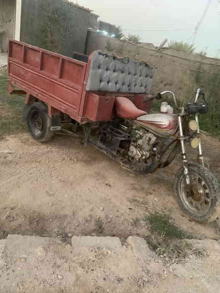 سلام عليكم للبيع مكاني ناحيه النيل ستوته نضيفه محمركه نضيف سعر 200 كلك . ***********
