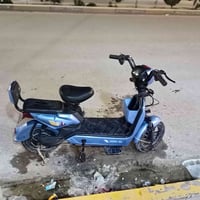 موتور شحن للبيع السعر 170 بمجال الخاص رقم 07703368334