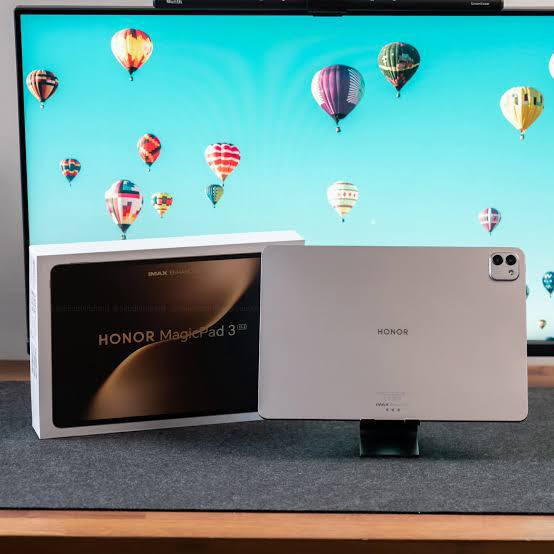 السلام عليكم🤍✨
هونر ماجك باد 3 

Honor Magic Pad 3❤‍🔥

جديد جديد بنضافه 100%🤍
احدث اصدار  واقوى ايباد الوحش☠️❤️‍🔥مستخدم سبوعين فقط⏰💯🔥

ذاكره : 512 ♥️✨
رام : 16 + 16 🔥

نظافه 💯  جديد جديد💕✨
يدعم الذكاء الاصطناعي AI

شاشة بحجم 13.3 انج🔥🔥♥️

بتردد ( 165 hz هيرتز )🔥✨❤️‍🩹

بطاريه بسعه 12450 الف❤‍🔥 
شاحن 66 واط🔥✨

ملحقات كامله قلم + كيبورد + شاحن 💯💓

السعر: ( 990 ) ألف🔥💖
علماً سعر الجديد لأن مليون و 175❤️‍🩹

متوفر توصيل لجميع المحافظات♥️

موقع: بابل🤍✨
***********
***********
