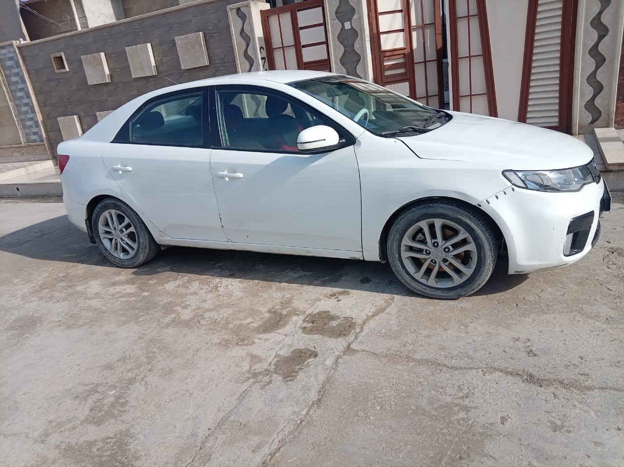 السلام عليكم كيا سيراتو 2012
#كيا_سيراتو_فول #مواصفات #بصمه
السياره كير محرك شرط 1600 دوش
صدر امامي خليفي كله جديد
طخم تايرات جديد
الصبغ  حزام
     مكان السياره #موصل *********** وتساب شرط التحويل 
السعر 85 وبيها مجال قليل
