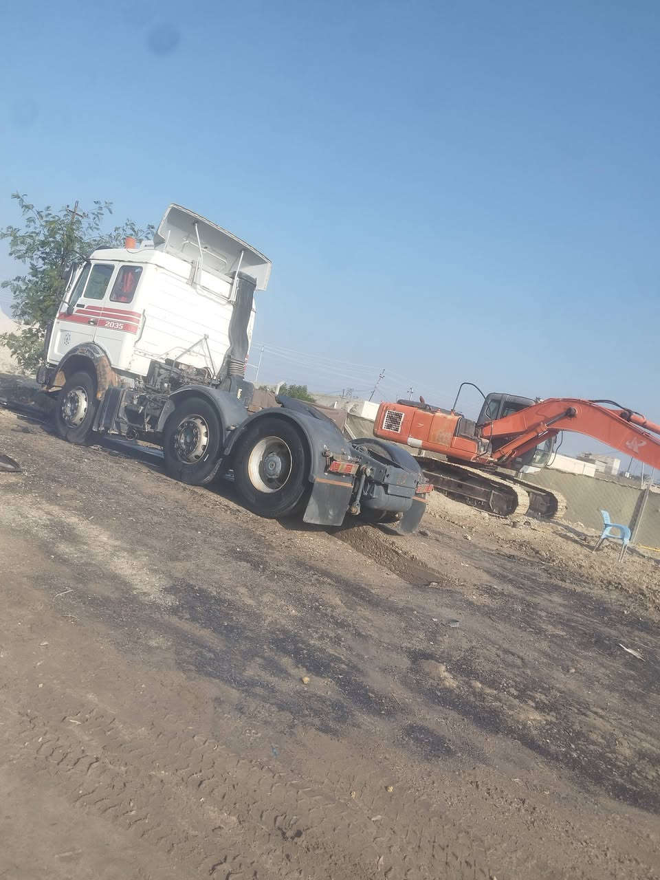 سلام عليكم  البي مديل88مكينه 35كير 160سنكل بلادي دوار بلادي سياره مكفوله كفاله عامه رقم بغداد مربوطه لودر سعر دفترين وبيهه مجال ***********ليث باسم
