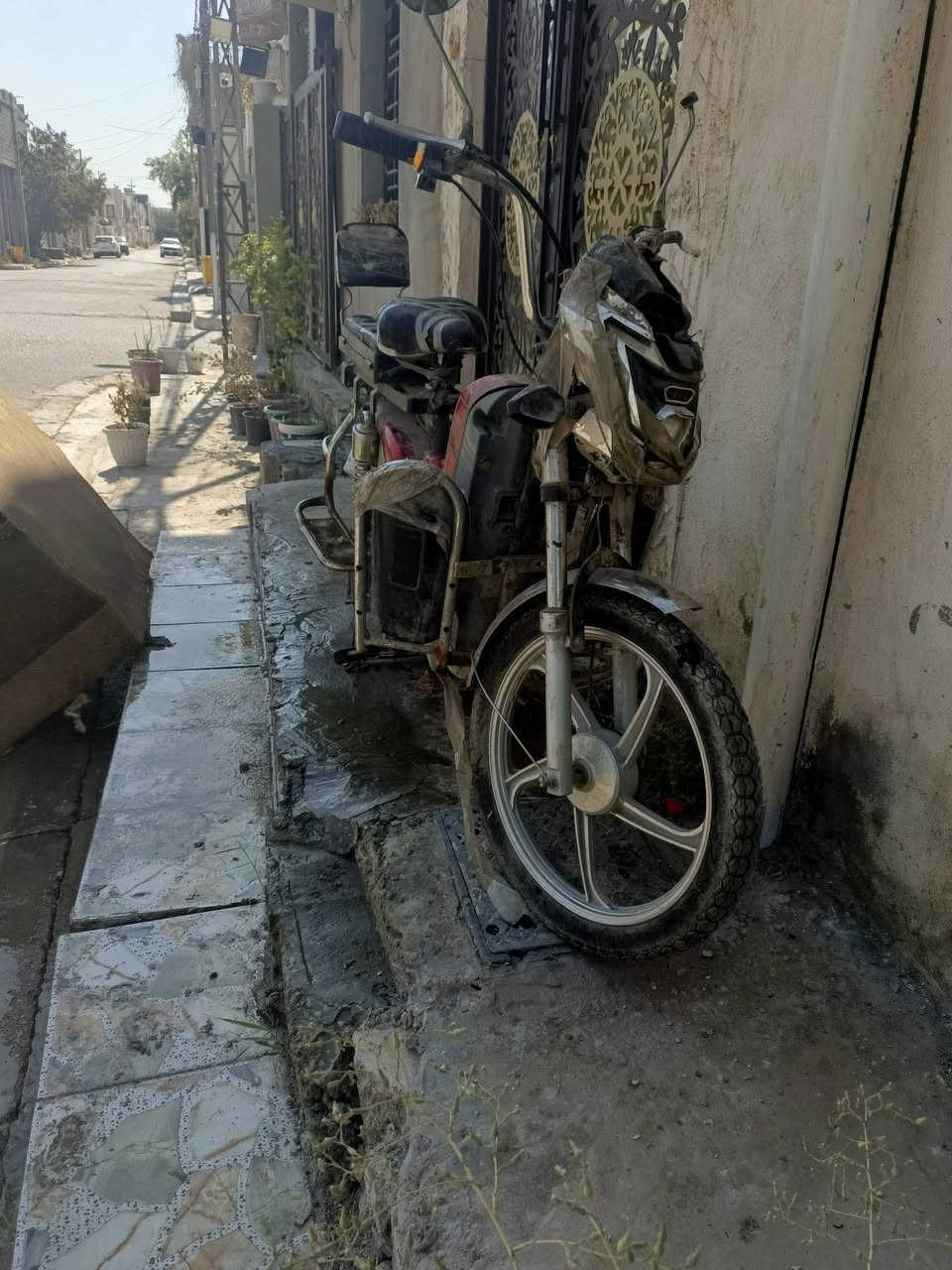 للبيع سعر 100 ***********
