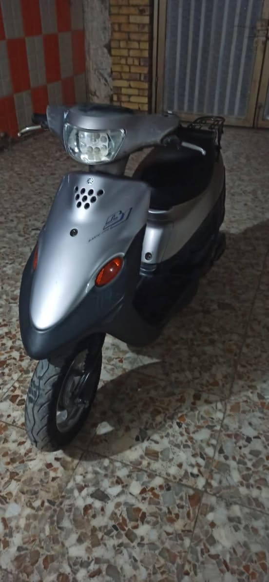 دراجة ياماها 9
جديدة استخدام قليل
ما مفتوحة مكفولة من كلشي كهرباء ومحرك 
أوراق بأسمي 
السعر 650 بيها مجال قليل 
المكان ابو رمانه 
للاستفسار الاتصال على الرقم ***********
او الخاص متواجد
