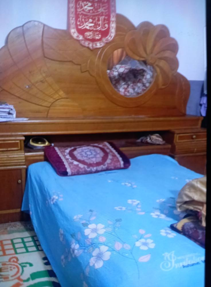 بوفيه نظيفه وغرفة اخشاب صاج ٥ قطع كربلاء ***********
