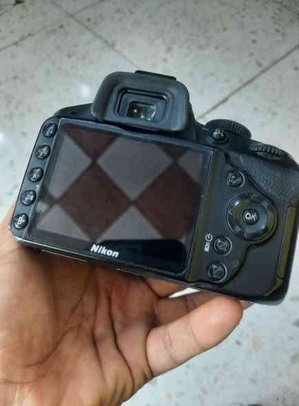 سلام عليكم كامره نيكون3200كامل ملحقات لاصليه عدسه لاصليه 18 55 شاحنه بطاريه حزام كتف جنطه مكاني نجف يوجد توصيل جميع المحافظات المحافظات ***********
