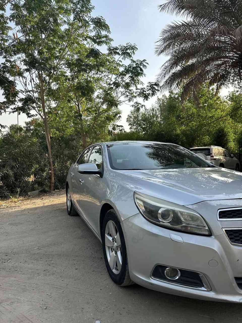 ماليبو ٢٠١٣ خليجي
محرك ٢٤٠٠ 
مواصفات LTZ
فتحة 
شاشة كبيرة
قاصة
كراسي كهرباء جلد وقماش
لايت زنون عدسة ترحيب
هاند بريك بصمة
حساسات خلفية
كاميرا خلفية
تحكمات ستيرن
مثبت سرعة

باب السايق مبدل ومصبوغ
جاملغ السايق مبدل نفس اللون
باب خلف الراكب مبدل نفس اللون
صبغ وتعديل بسيط بالجاملغ خلف الراكب
باب خلف السائق معدل بارد شي بسيط

السعر ٩٥ وبي مجال

مكان السيارة بغداد

***********
