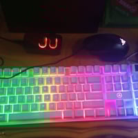 اكس بوكس ون اكس واحد تيره جهاز يجي ويا موس وكيبورد وقرصين فيفا 20 وفور...