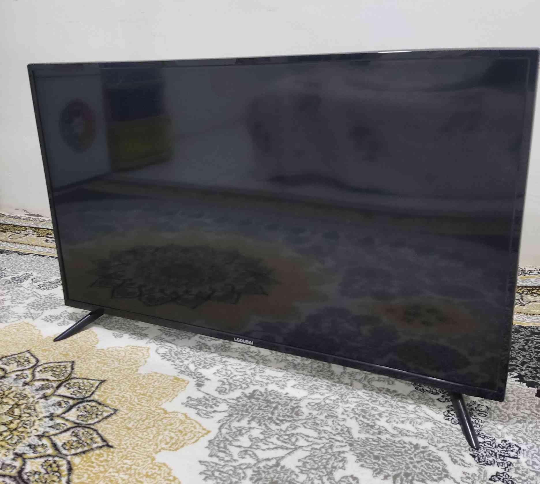 بلازما LOGDUBAI  السعر 150 الف وبي مجال قليل
اذا شراي راسلني واتساب  ***********

📺 دقة HD أو Full HD (وبعضها 4K)
📡 ريسيفر داخلي (قنوات أرضية/فضائية)
🔌 مداخل HDMI وUSB لتوصيل فلاش، رسيفر، بلايستيشن
🌐 بعض الموديلات سمارت (يوتيوب، نتفلكس، واي فاي)
