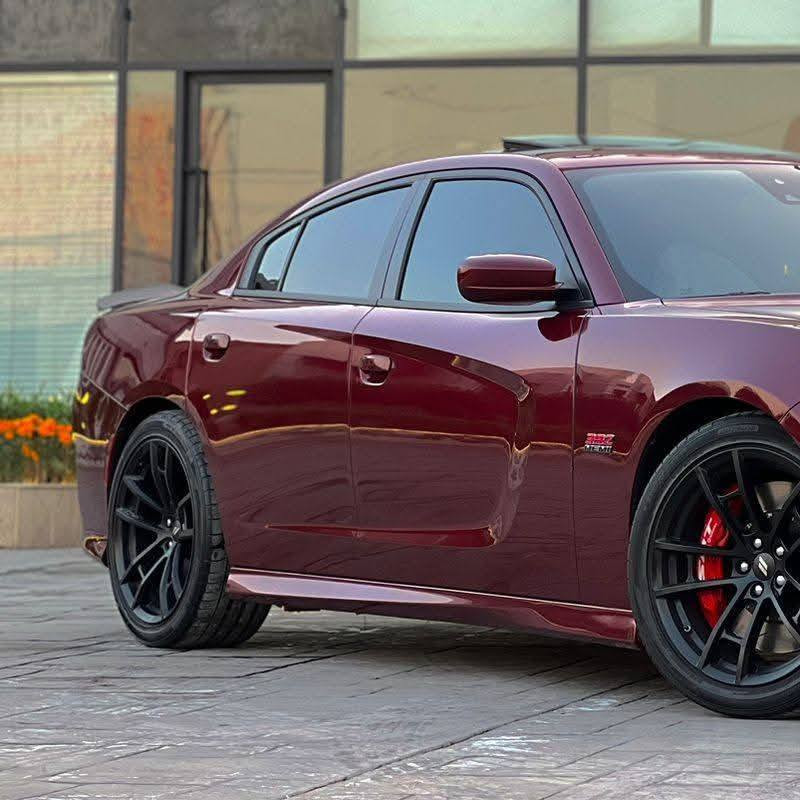 دوج جارجر سكات باك 
*Dodge Charger (Scat Pack)
الموديل : (2022)
المحرك : SRT . V8 . 6.4L .
العداد : (22.000).
اللون : كرزي 
الرقم : بغداد مشروع وطني
المواصفات فول (1/1) رادار امامي  

(حادث السياره فقط التاير الامامي طاك وصايره رصعه بجاملغ الامامي وبدلته لون (*كفاله عامه لا صبغ ولا بارد ولا شخط) وصور الحادث موضحه بالمنشور)
(عليهه طبقه نانو سيراميك حمايه من الخدوش ضمان 5 سنوات يم مركز BLACK DETAIL)

مكاني بغداد/هاتف(***********).
