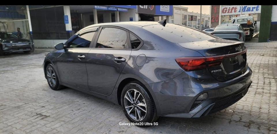 كيا فورتي    2024
حادثه فقط بنيد.  بيه كلير 
السياره كلش نضيفه 
مرقمه شهداء. كربلاء تدفع 200فقط تستلم لوحات 
مكان السياره كربلاء 
سعره 145وبيه مجال كلش قليل 
***********
