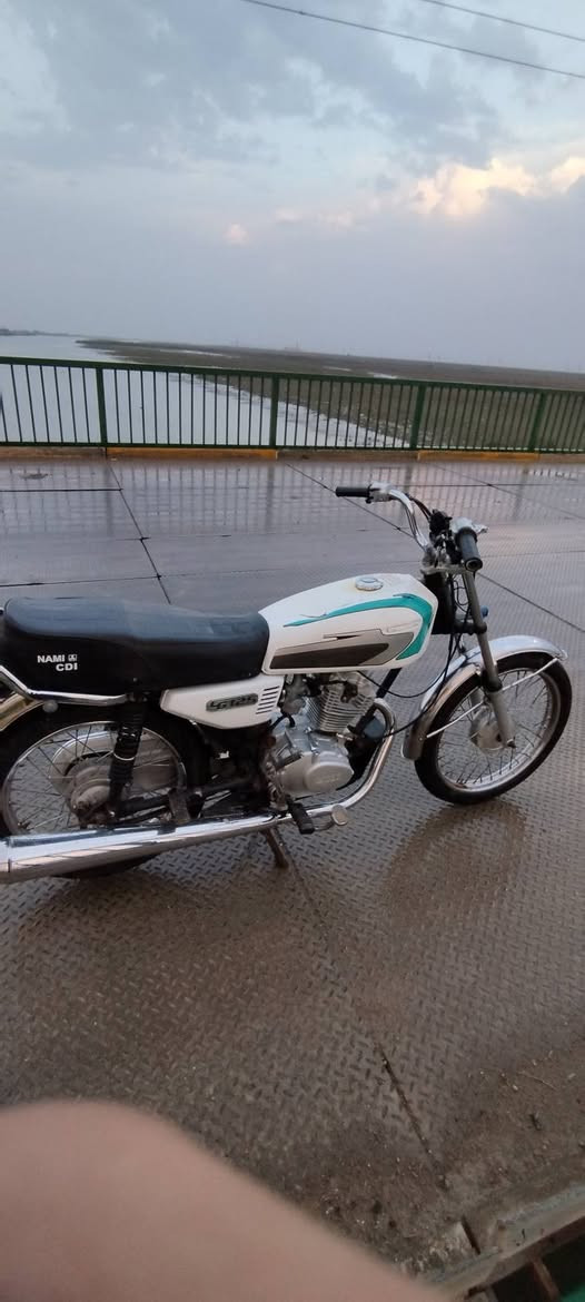 اللهم صلي على محمد وال محمد
دراجه نامه تعمير 2026 محرك 2025 مكفول ما مفتوح الدراجه ادوات (كلك) كامله مكمله ما بيه اي نقص كلشي شغال كهربائيات
سعره 675
مكان ذي قار الجبايش 
شرط تجي تفحص يلا تاخذ


**إذا كنت صاحب هذا الإعلان وتريد حذفه لأي سبب، رجاءا أرسل رسالة إلى الدعم الفني**