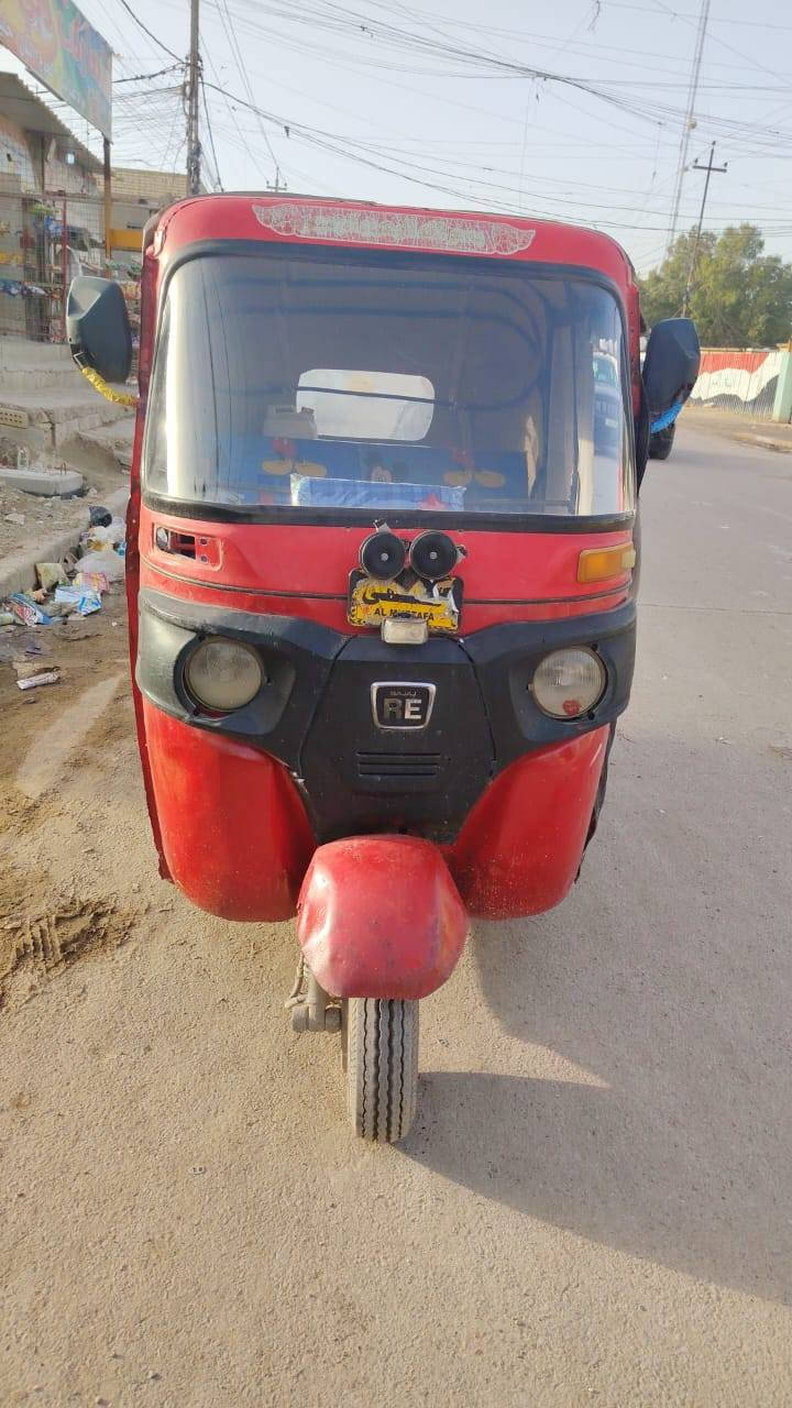 السلام عليكم تكتك للبيع موديل 17مكينه 20اوراقها كاملة أصولي 7مكاني بغداد حي أور شراي يخابر هذا رقمي ***********السعر 2400وبيه مجال
