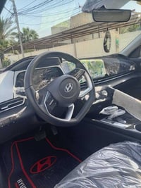 Hyundai Elantra. 2025{تجميع صيني }..للبيع السياره كلش نضيفة والسياره ك...
