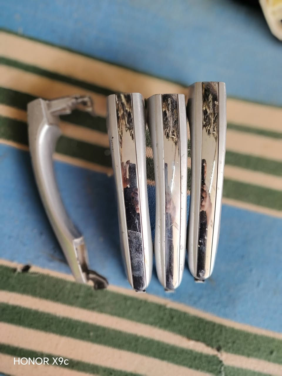 اللهم صلّ على محمد وآل محمد 
توصيل لجميع المحافظات واتساب ***********
يدات تفيصخ 
ازيرا 
سوناتا مضلع 
سوناتا مقدس 
اوبتيما 10فقط وحده
