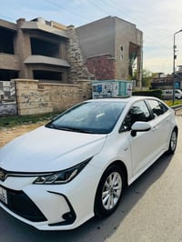 كورلا هايبرد فول موصفات كشن كهرباء السياره ماشيه 2900 كيلو كفاله عامه ...