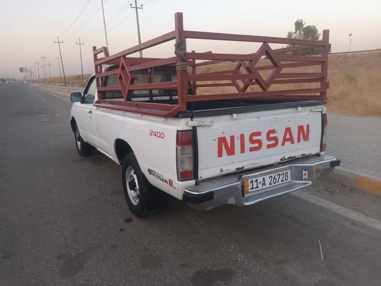 نيسان ٢٠٠٢ بؤفرؤشتن هةموي كياني بةشةرت زؤر زؤر باكةم مالي دؤستة دعمو سبوغو ليدراوي نية كيرو مكينةو ئكسلو شانسي بةشةرت سةيارةكة زؤر زؤر جوانة بةناو خؤمةو تازةية *********** ***********
