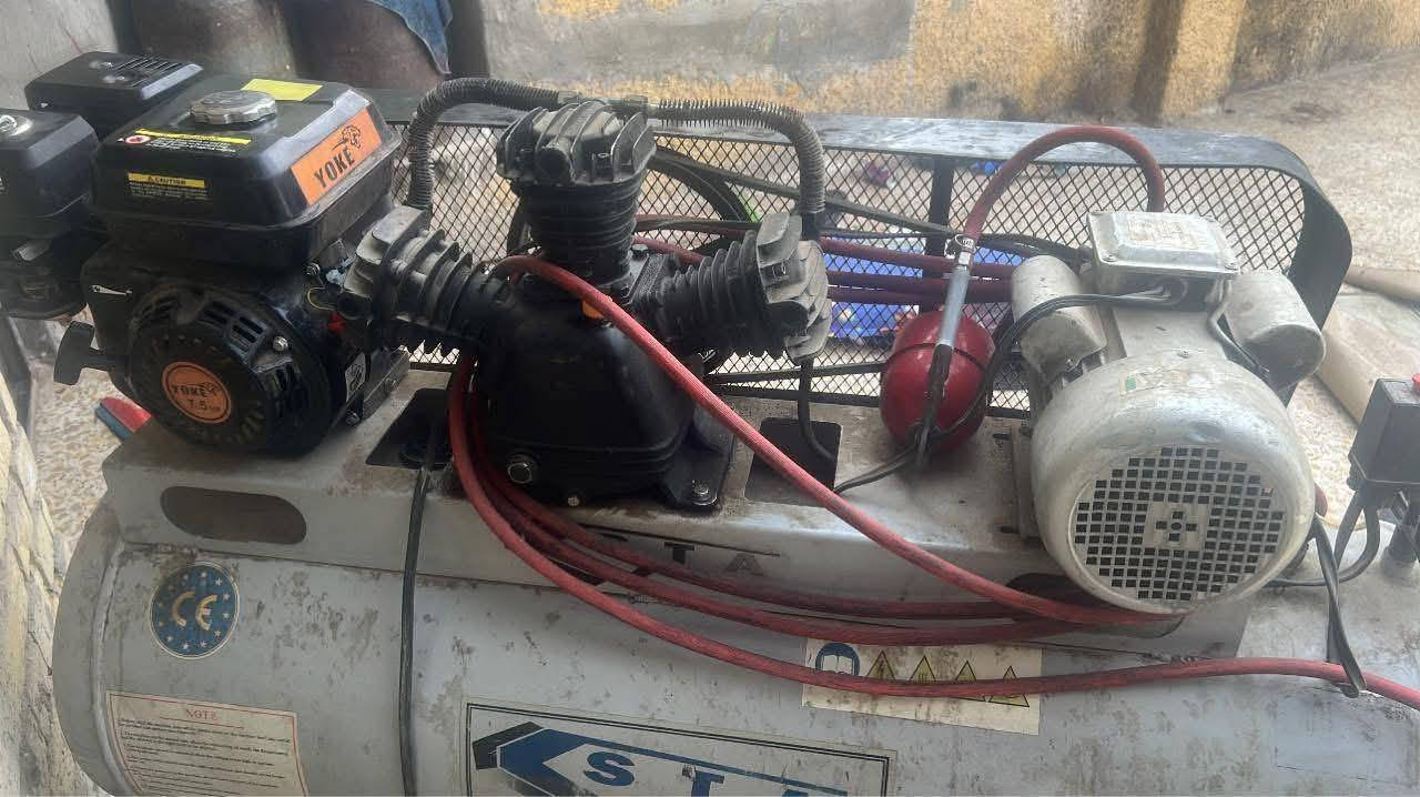 فرصة مغرية  غراض محل صيانة سيارات للبيع
بسعر مناسب

 ١ جهاز تنظيف غرف الاحتراق  الثلج الجاف  بس هذا سعره بالسوك ٢٥ ورقه الباب الاول
٢ جهاز ف حص وبرمجة السيارات نوع سامسونك
٣ جهاز  قشور الجوز تنظيف غرف الاحتراق الحديث  الباب الاول
٤ جهاز حقن البساتم بالماده 
٥ جهاز تنظيف حساسات الاوكسجين
٦ جك لاخراج المحركات ٣ طن
٧ جك عربانة ٢ طن
٩ عدد متنوعة كاملة متكونه دريلات ولقم ودريلات وسباين 
١٠ جهاز  فحص ظغط البساتم
١١  جهاز فحص ضغط الفيتم بم
١٢ كمبريسر هواء حجم ٤٠٠ لتر مع مسدسات هواء وبانزين
١٣  رفوف حديد كل واحد ٤ طوابق
١٤  
١٥ 
١٦ جهاز فحص البلكات
١٧ جهاز فحص النوزلات
١٨ ميوزه. عدد ٢ كبار 
حديد
١٩ مبردة هواء

للاتصال واتساب فقط ***********
